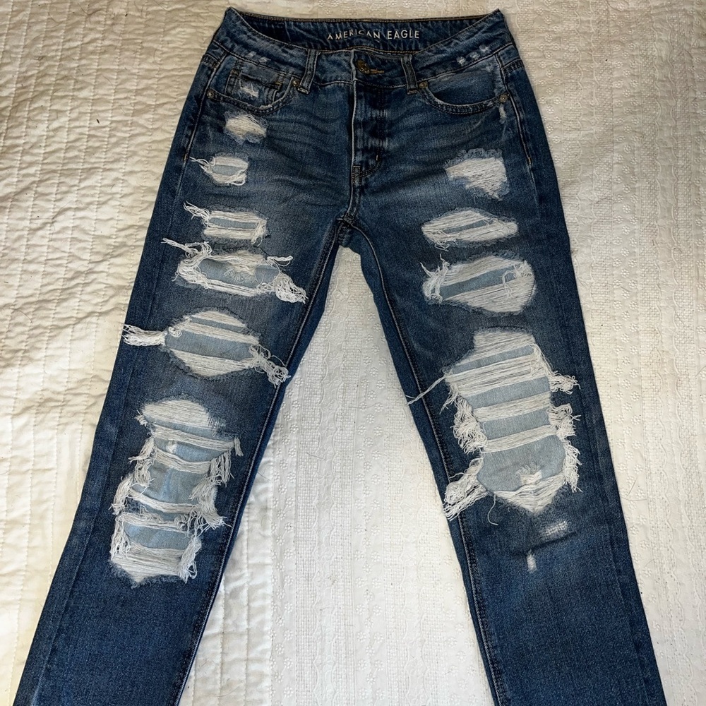 American eagle mom jeans